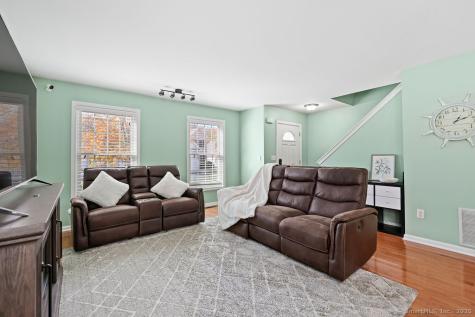 6 Elizabeth Lane Vernon CT 06066