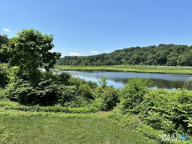 135 Middlesex Avenue Chester CT 06412