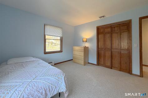 1822 Stratfield Road Fairfield CT 06825