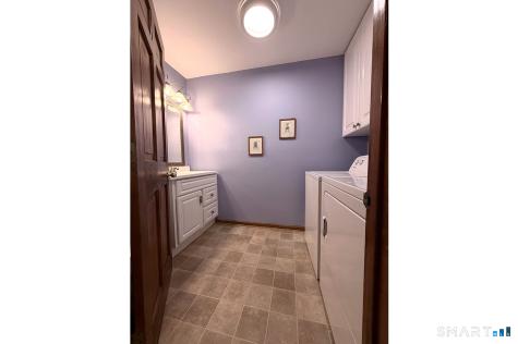 1822 Stratfield Road Fairfield CT 06825