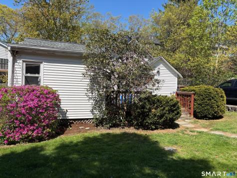 111 Winibig Trail Shelton CT 06484