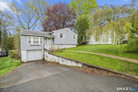 267 Bamford Avenue Waterbury CT 06708
