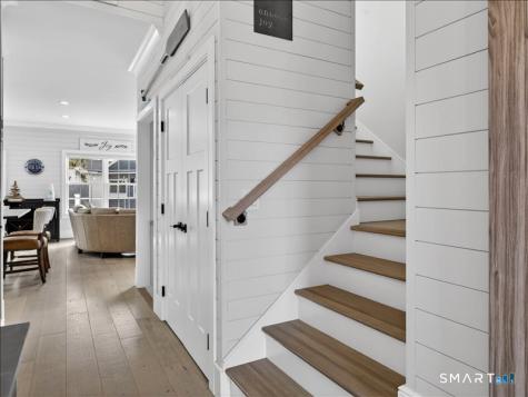 27 Jerome Road New London CT 06320