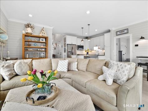 27 Jerome Road New London CT 06320