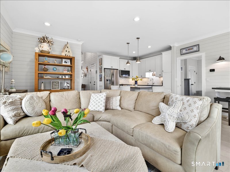 27 Jerome Road New London CT 06320