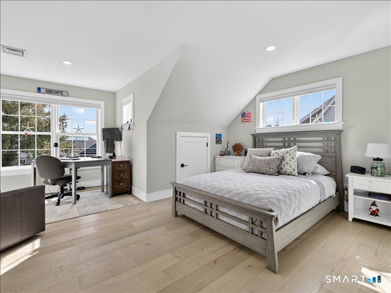 27 Jerome Road New London CT 06320