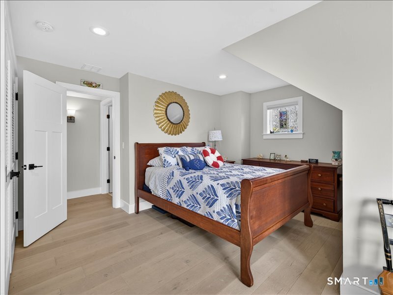 27 Jerome Road New London CT 06320