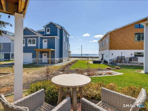 27 Jerome Road New London CT 06320