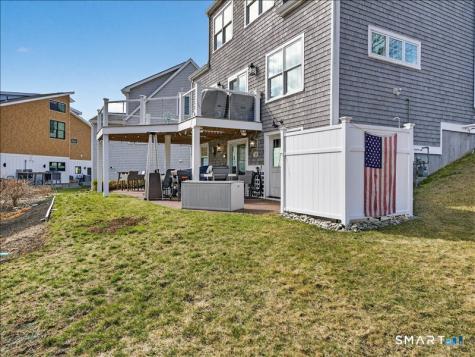 27 Jerome Road New London CT 06320