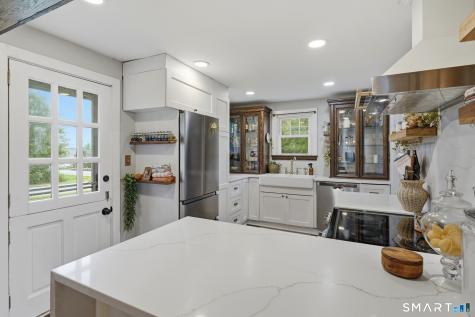 529 Pomfret Street Putnam CT 06260