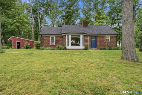 529 Pomfret Street Putnam CT 06260