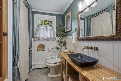 529 Pomfret Street Putnam CT 06260