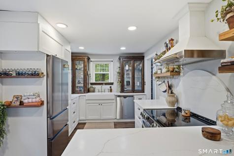 529 Pomfret Street Putnam CT 06260