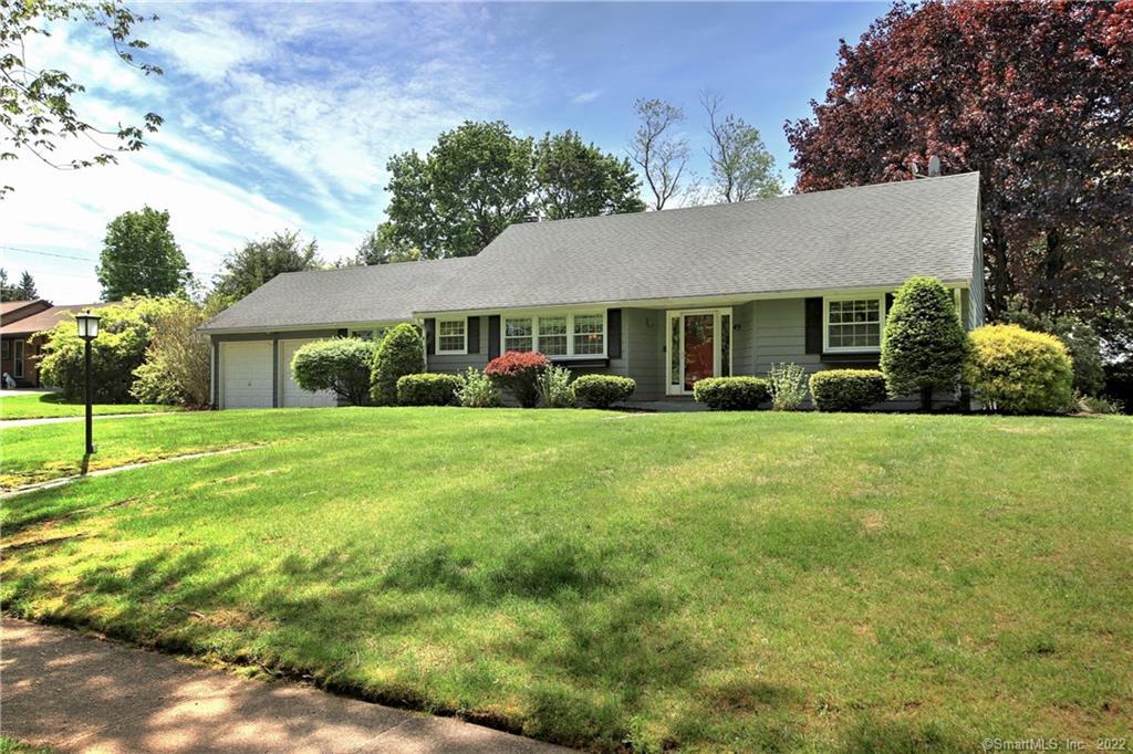 49 Marlborough Road North Haven CT 06473