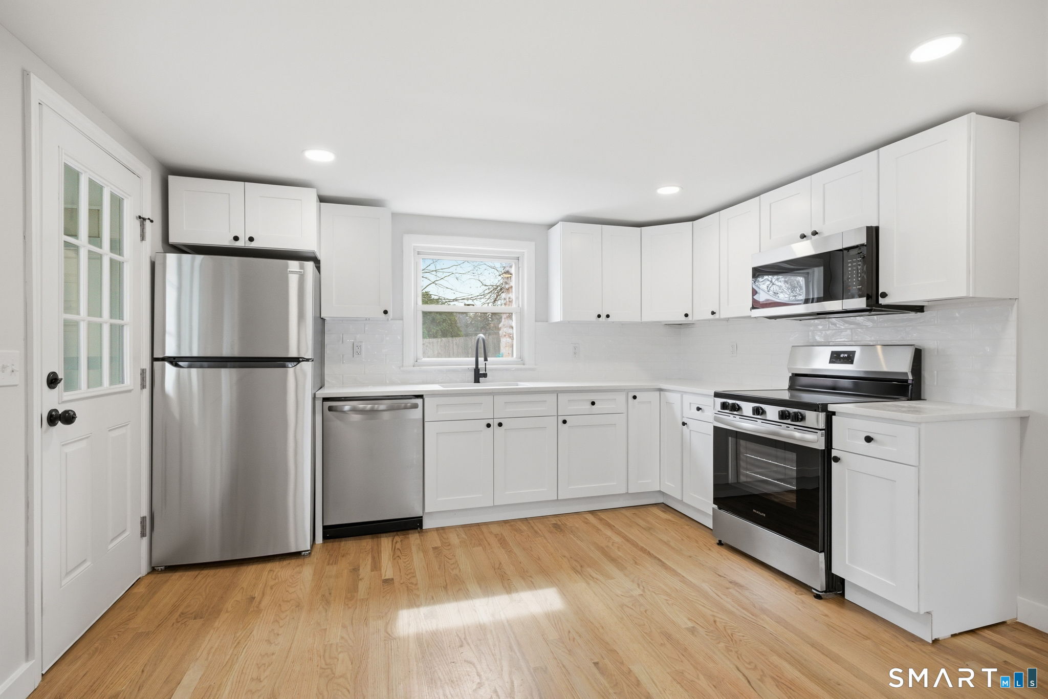 9 Grand Street Enfield CT 06082