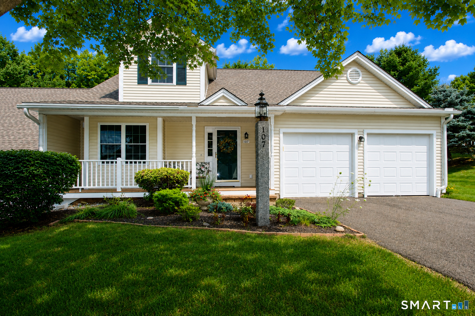 107 Meadow Brook Road Oxford CT 06478