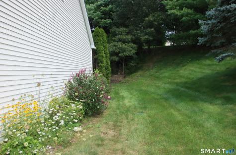 107 Meadow Brook Road Oxford CT 06478