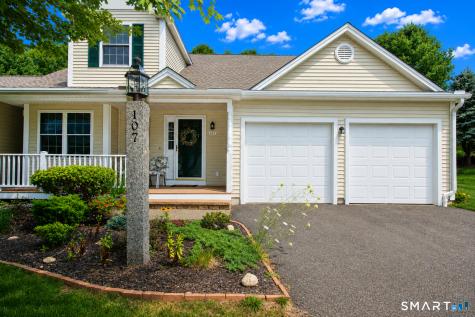 107 Meadow Brook Road Oxford CT 06478