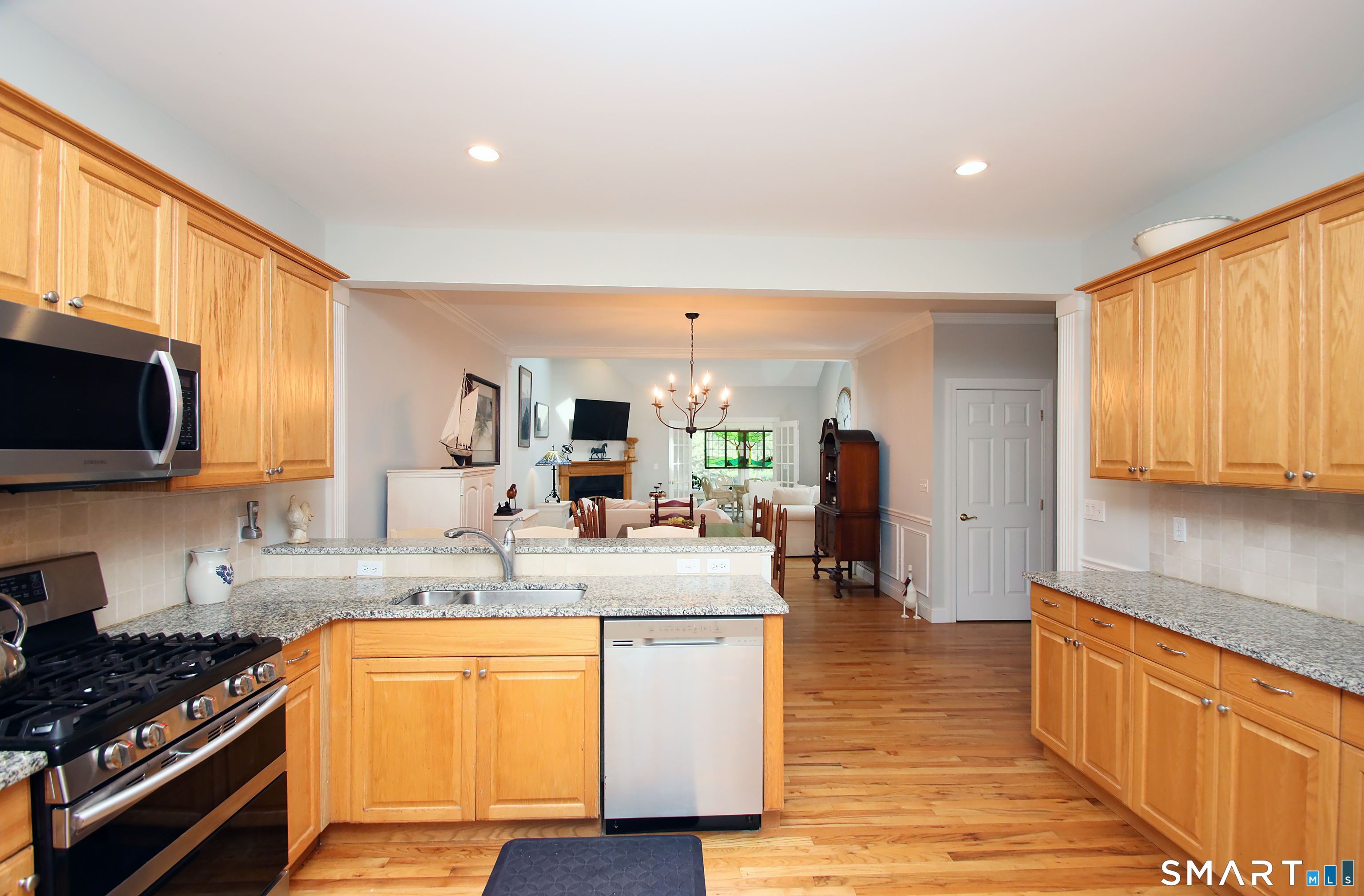 107 Meadow Brook Road Oxford CT 06478