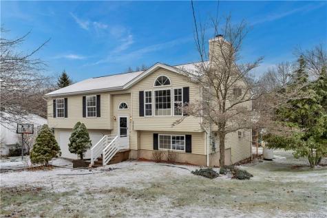 40 Brittany Lane Naugatuck CT 06770
