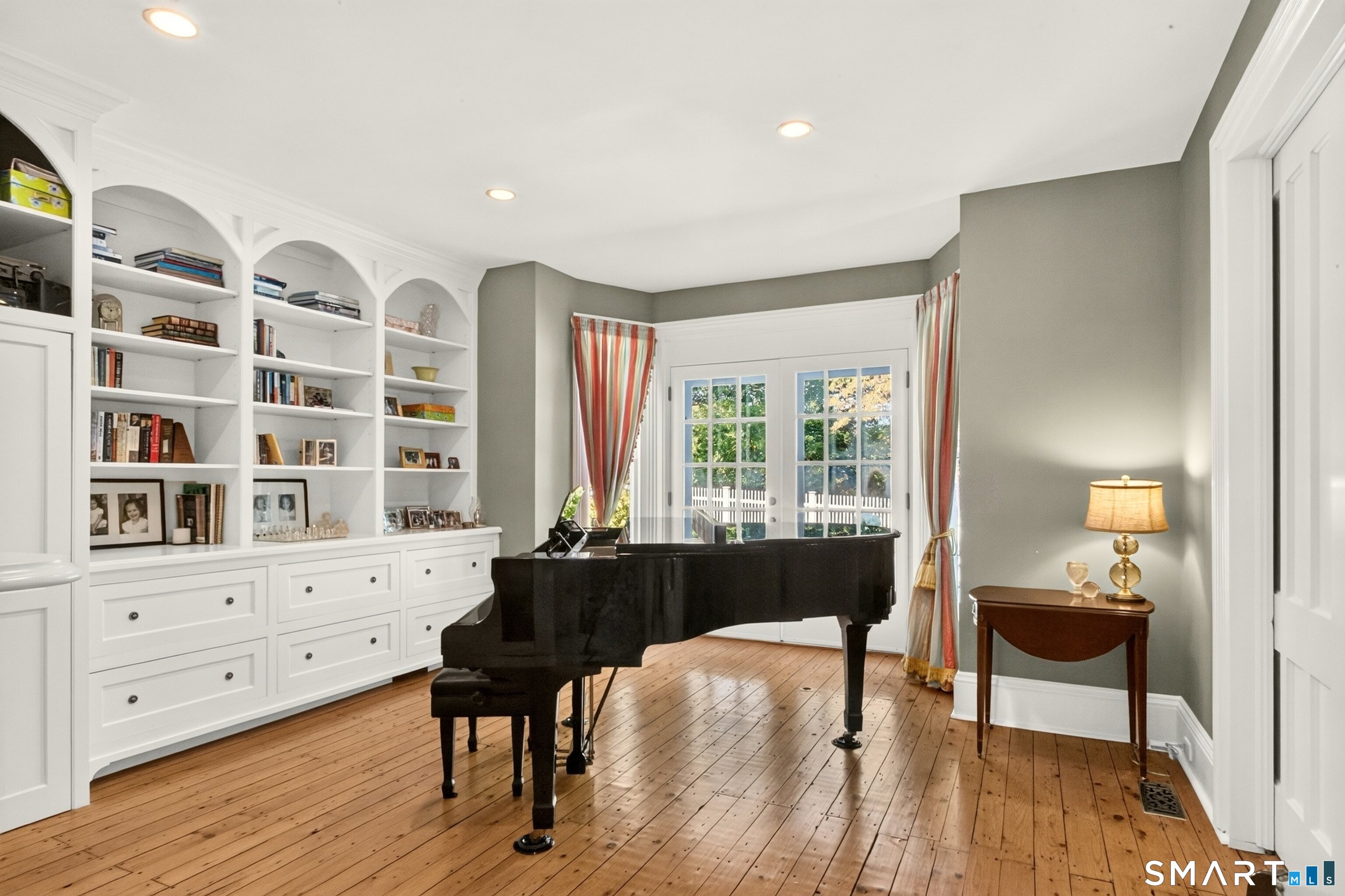 999 Bronson Road Fairfield CT 06824