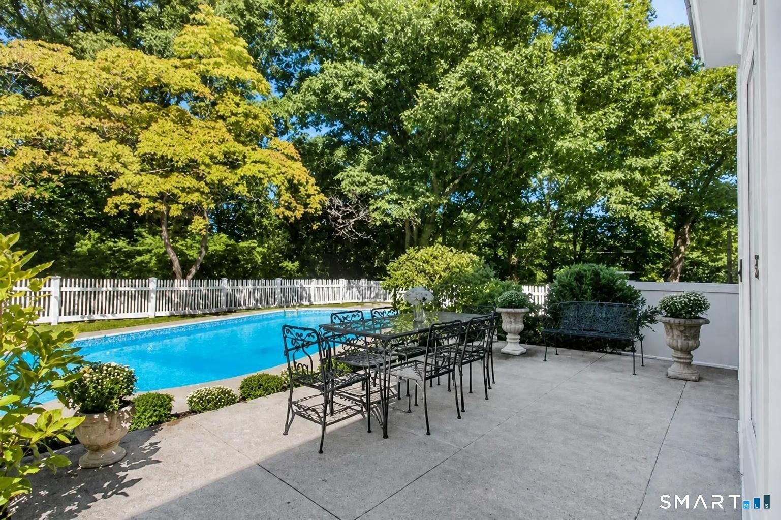 999 Bronson Road Fairfield CT 06824