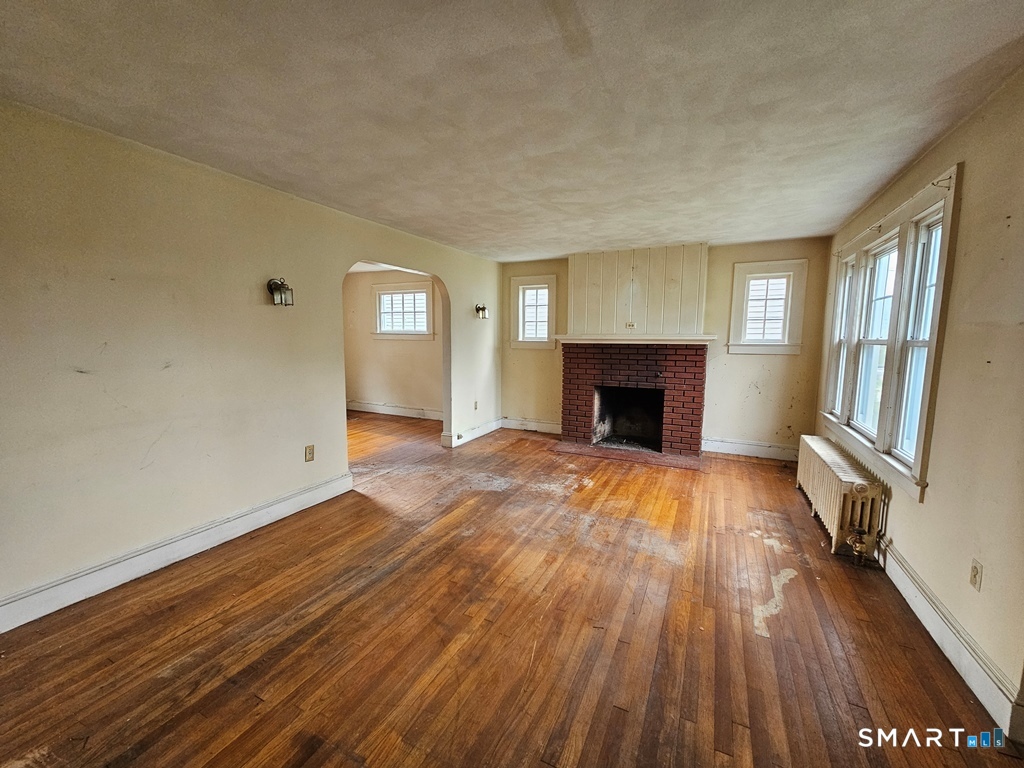 112 Vauxhall Street New London CT 06320