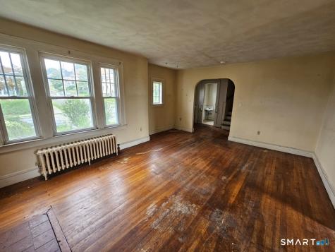 112 Vauxhall Street New London CT 06320