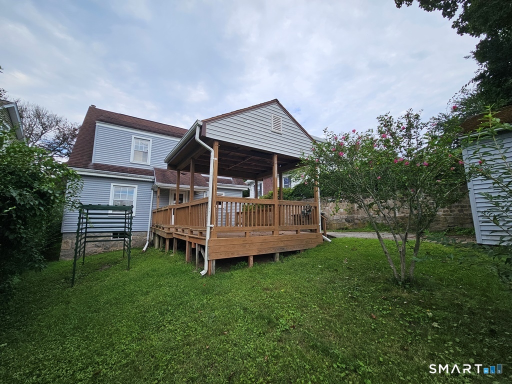 112 Vauxhall Street New London CT 06320