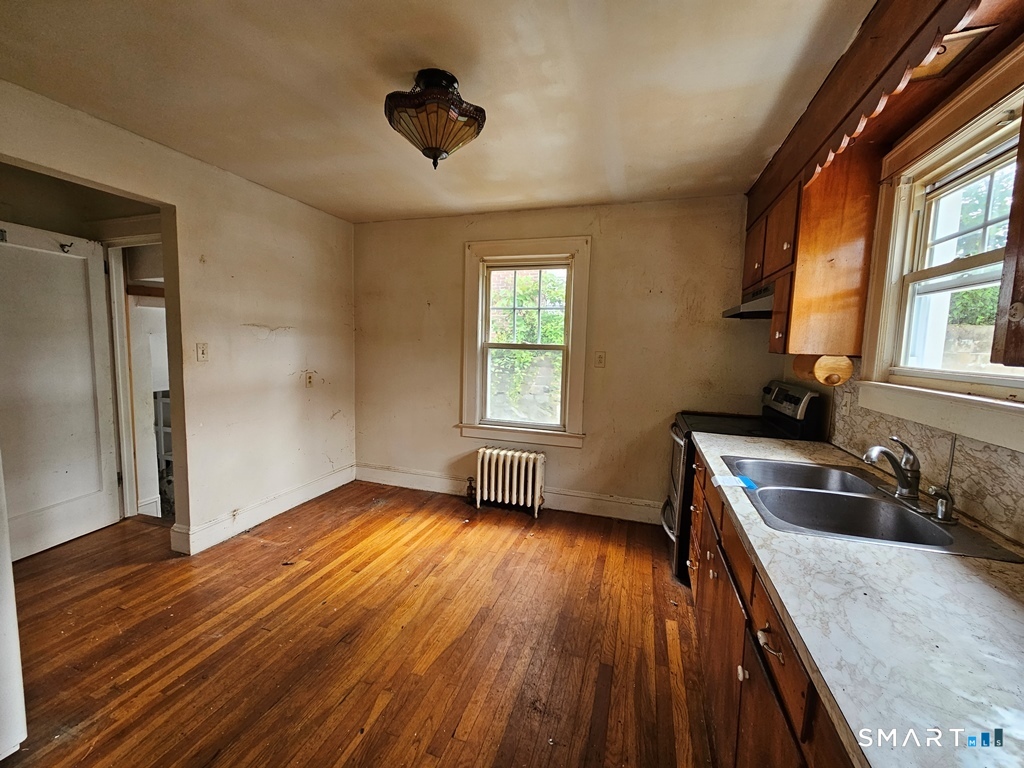 112 Vauxhall Street New London CT 06320