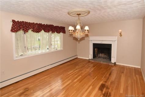 38 Monroe Road Enfield CT 06082