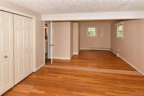 38 Monroe Road Enfield CT 06082