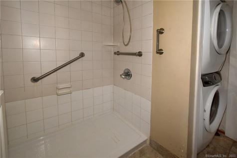 38 Monroe Road Enfield CT 06082