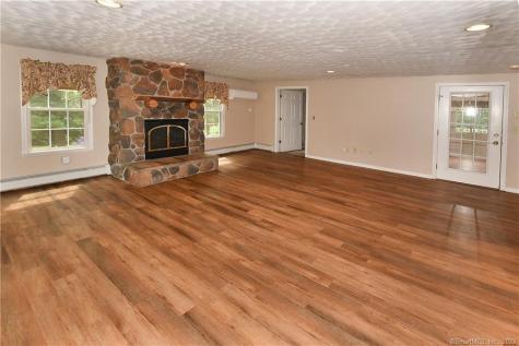 38 Monroe Road Enfield CT 06082