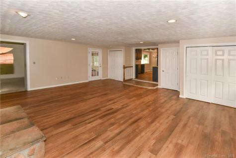38 Monroe Road Enfield CT 06082