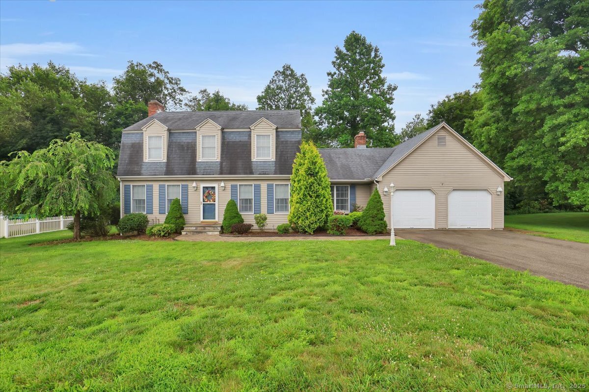 79 Carriage East Drive Meriden CT 06450