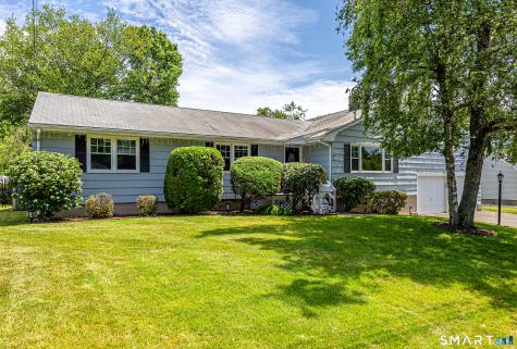 124 Pasadena Avenue Stratford CT 06614