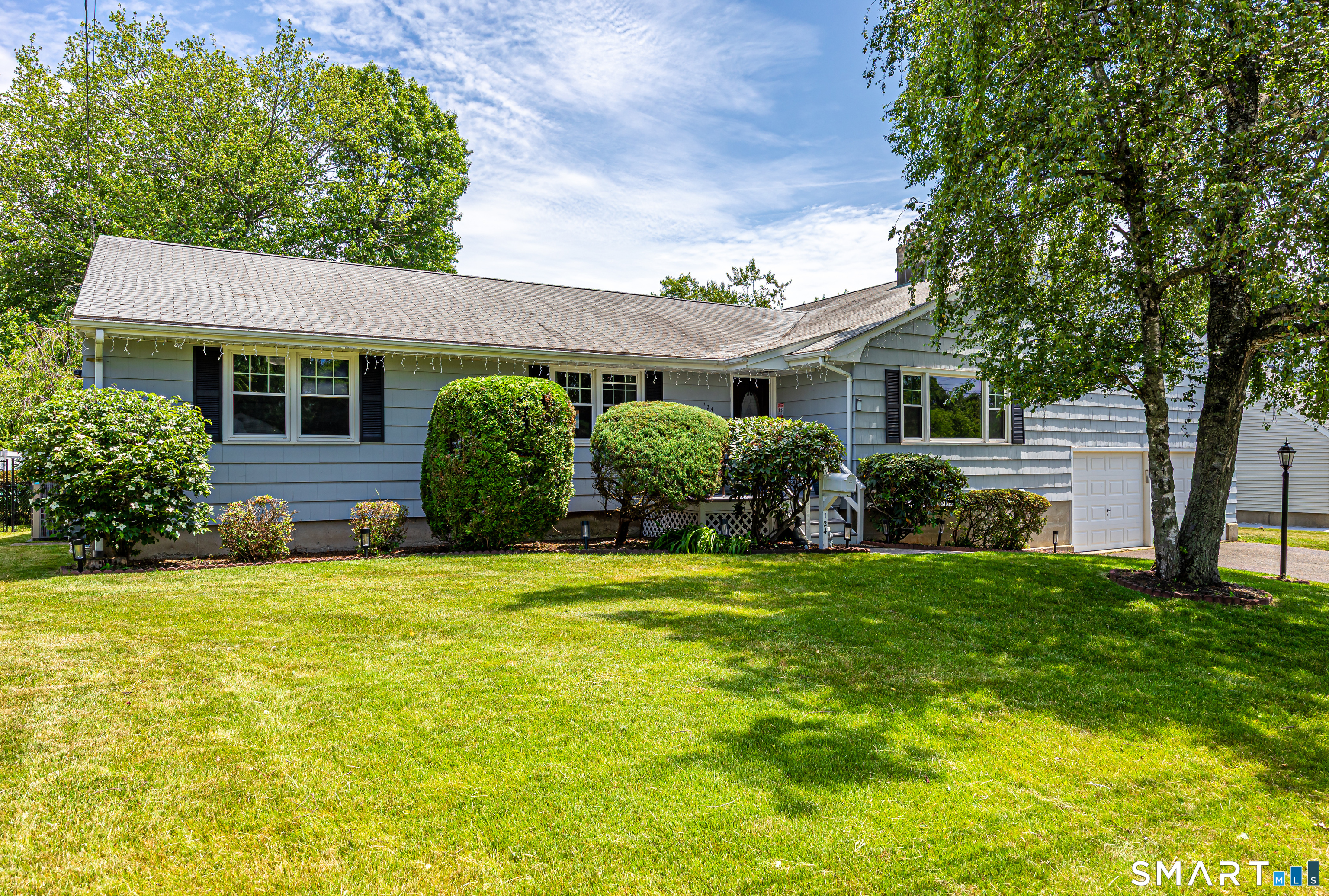 124 Pasadena Avenue Stratford CT 06614