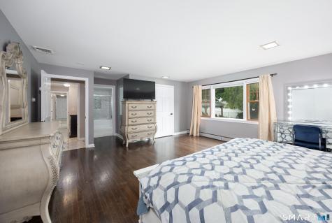 124 Pasadena Avenue Stratford CT 06614