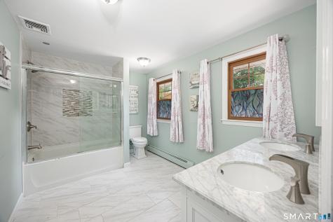 124 Pasadena Avenue Stratford CT 06614