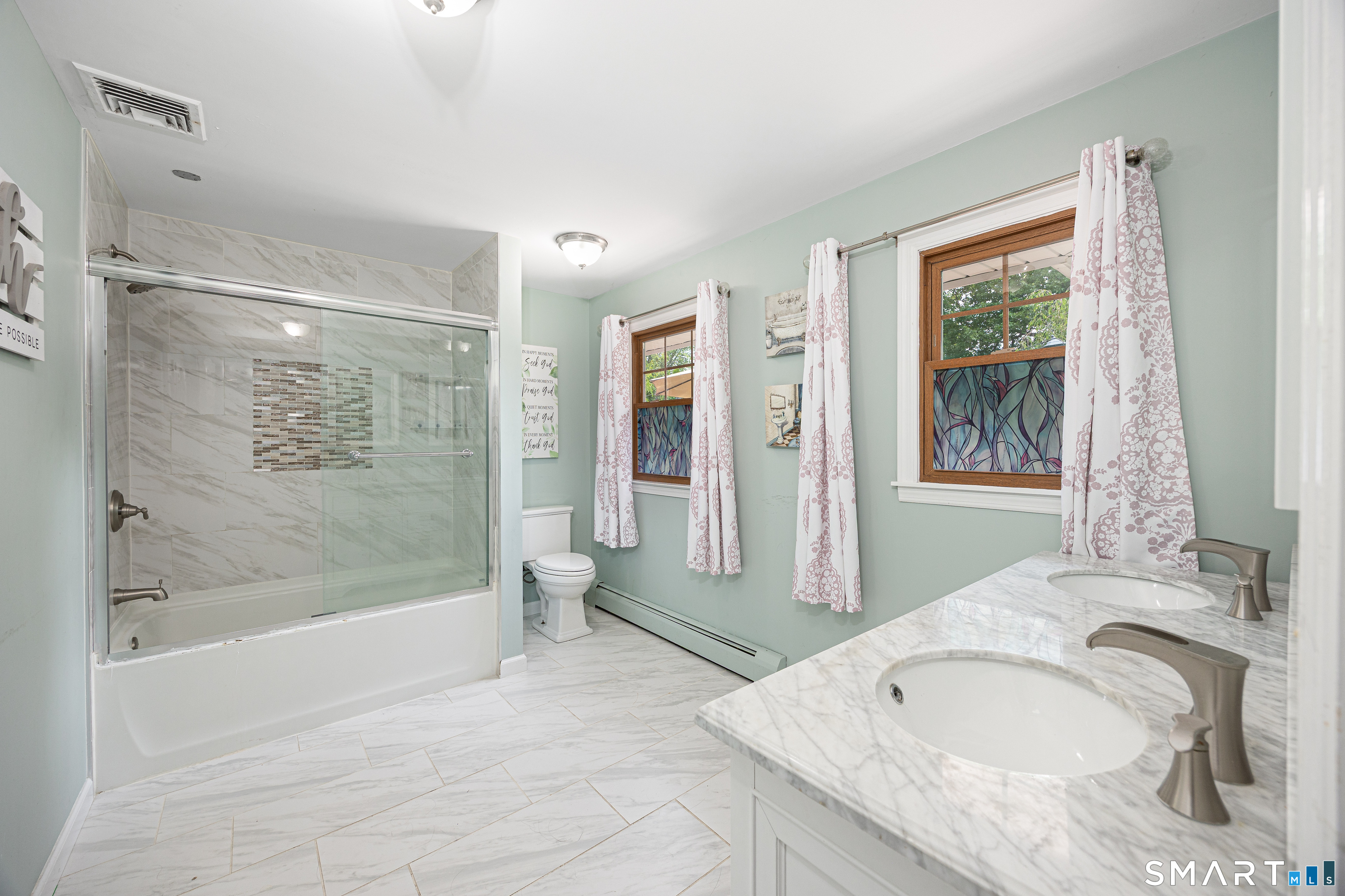 124 Pasadena Avenue Stratford CT 06614
