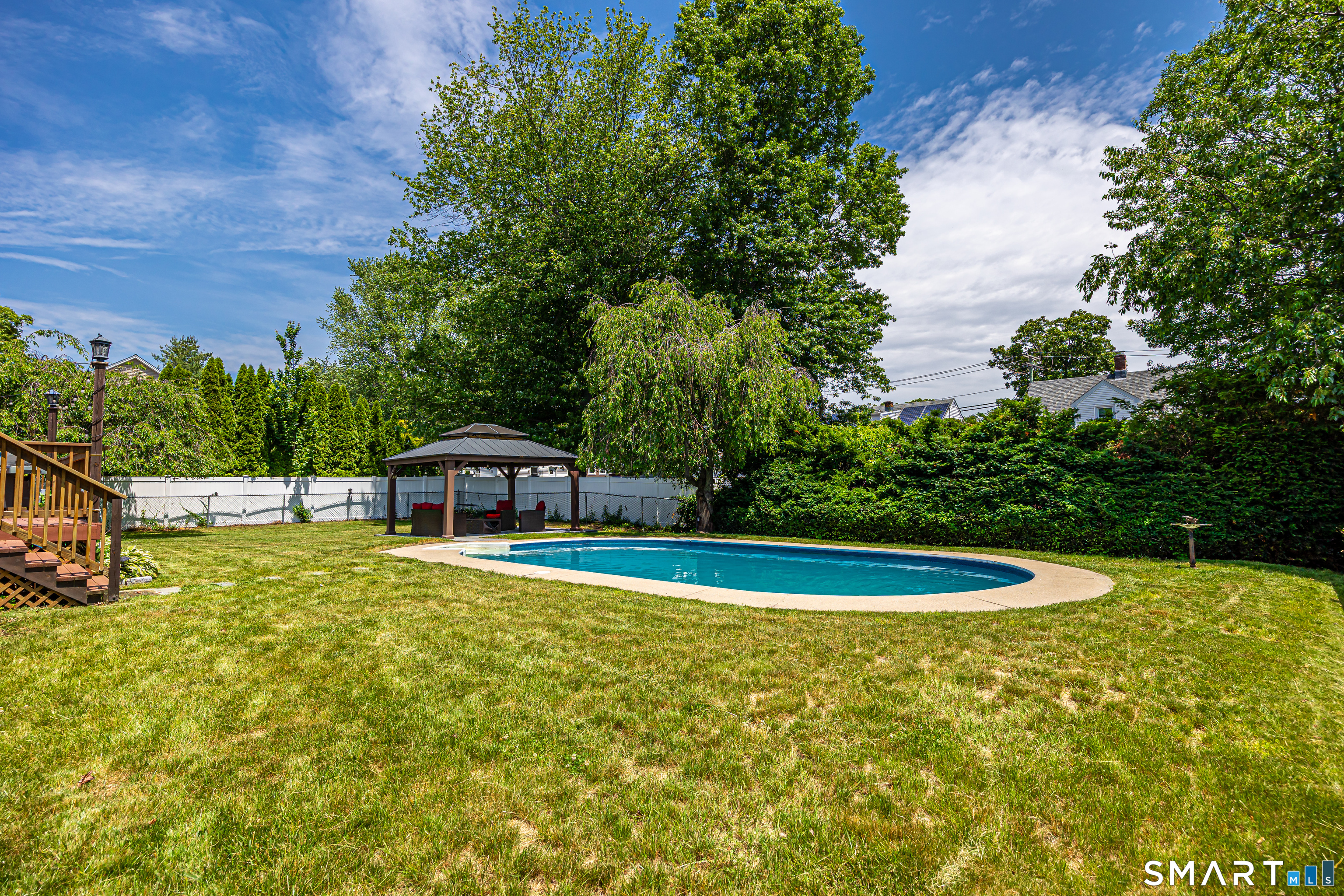 124 Pasadena Avenue Stratford CT 06614