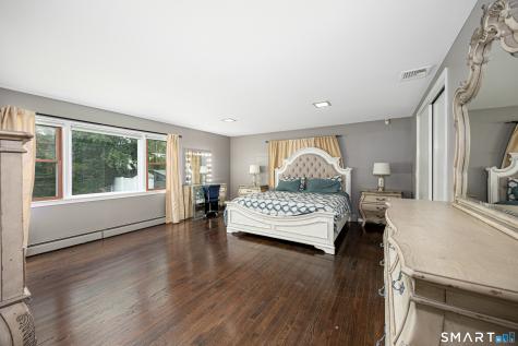 124 Pasadena Avenue Stratford CT 06614