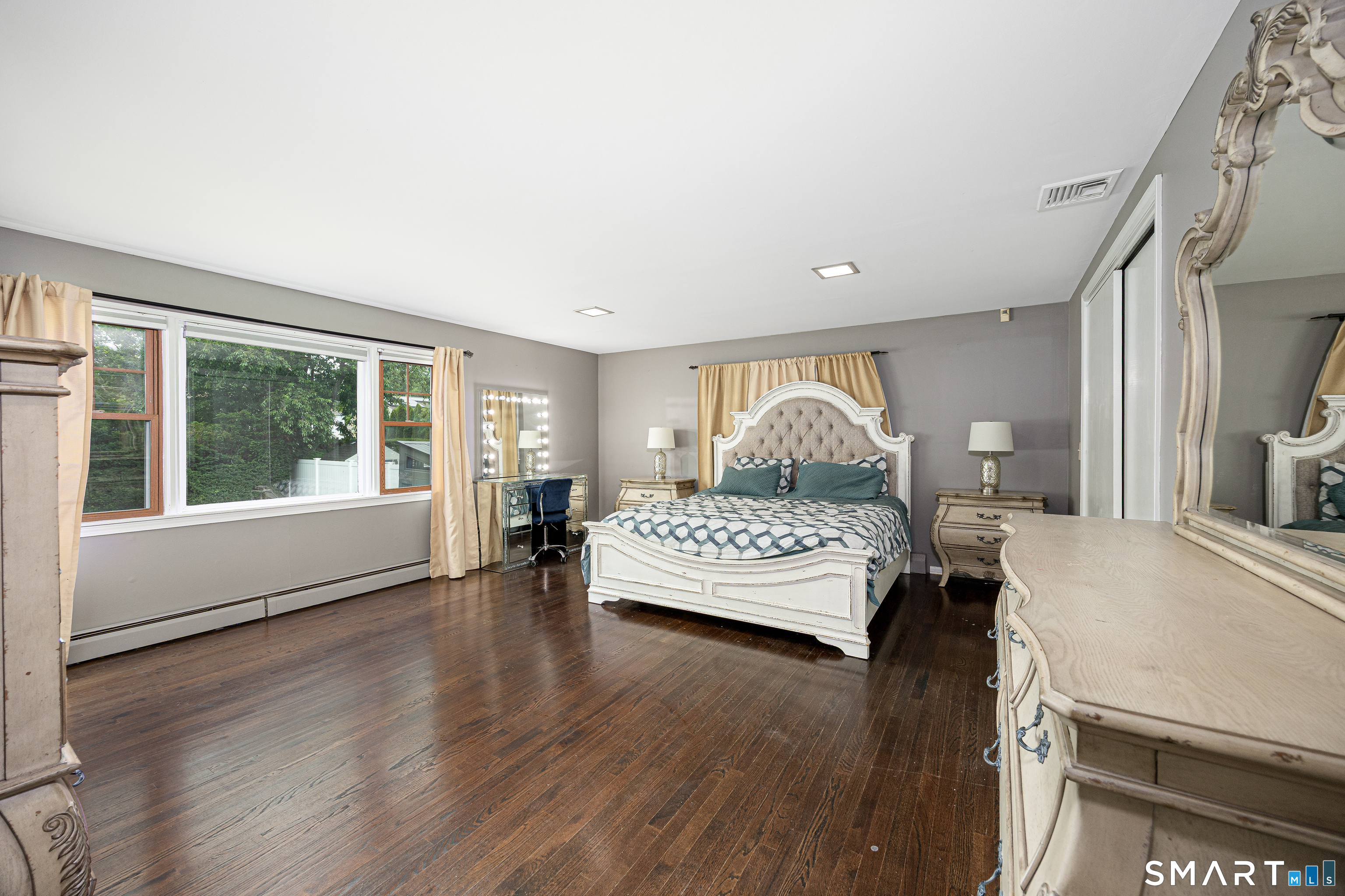 124 Pasadena Avenue Stratford CT 06614