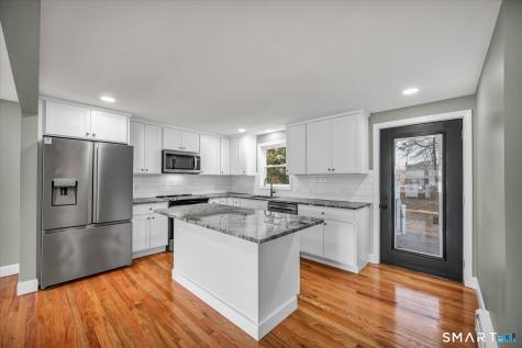 84 Raffia Road Enfield CT 06082