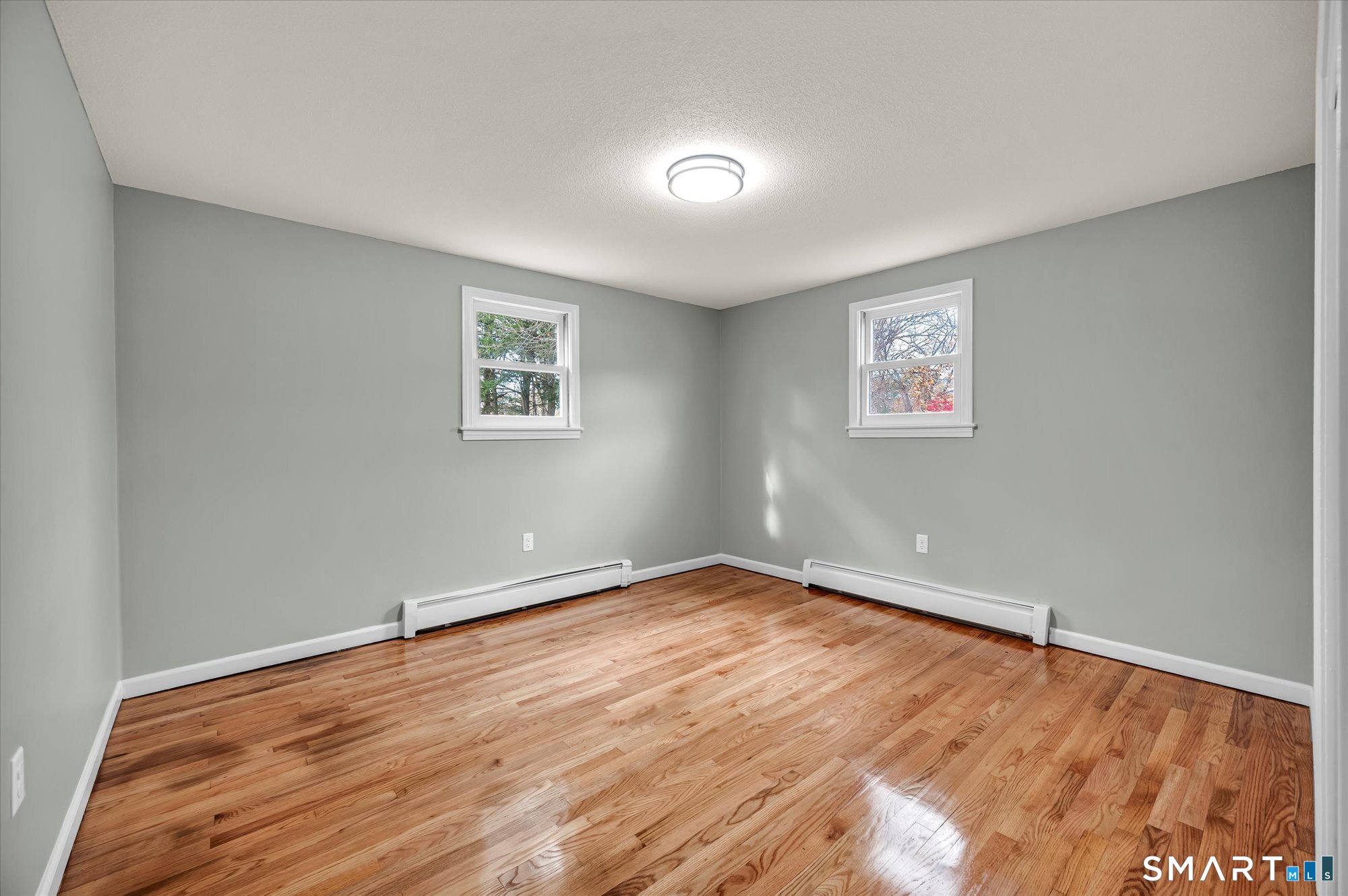 84 Raffia Road Enfield CT 06082