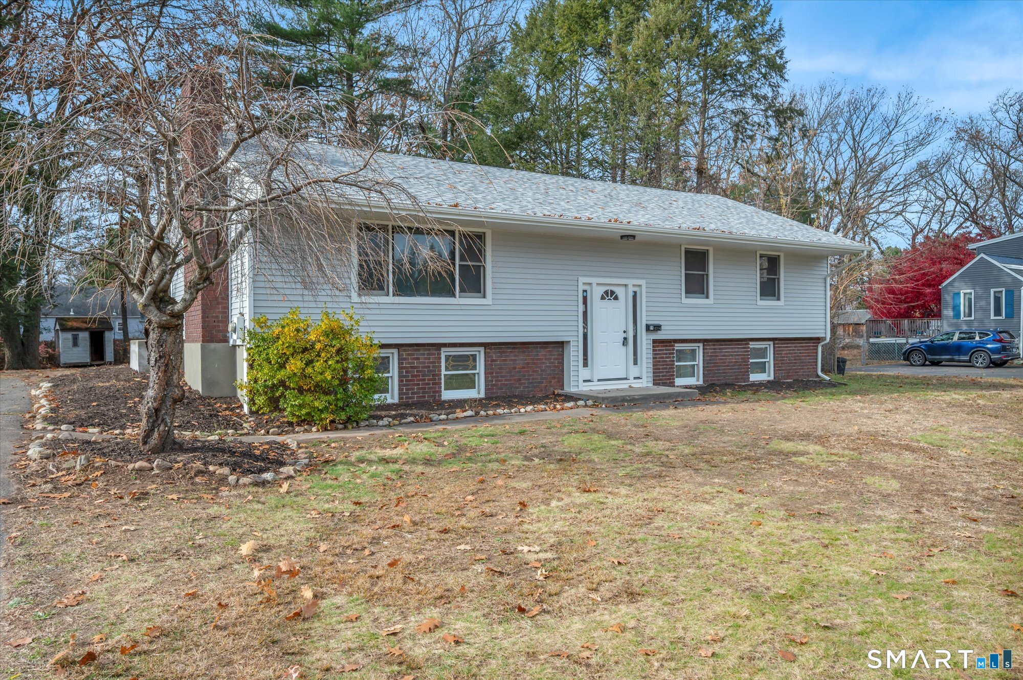 84 Raffia Road Enfield CT 06082