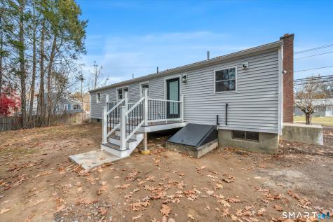 84 Raffia Road Enfield CT 06082