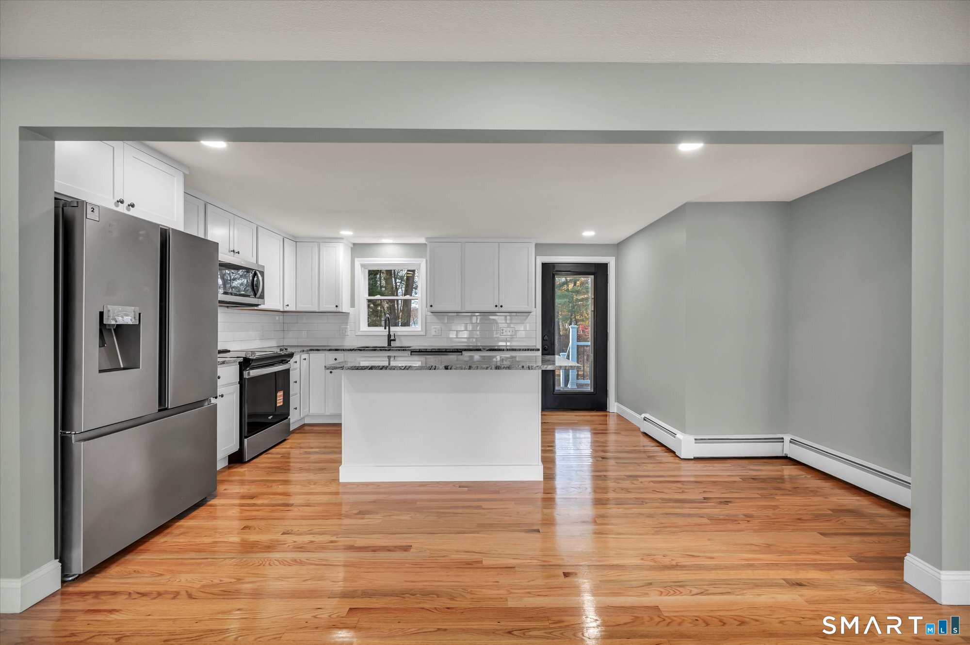 84 Raffia Road Enfield CT 06082