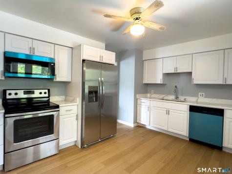 17 Fieldstone Road Waterbury CT 06704